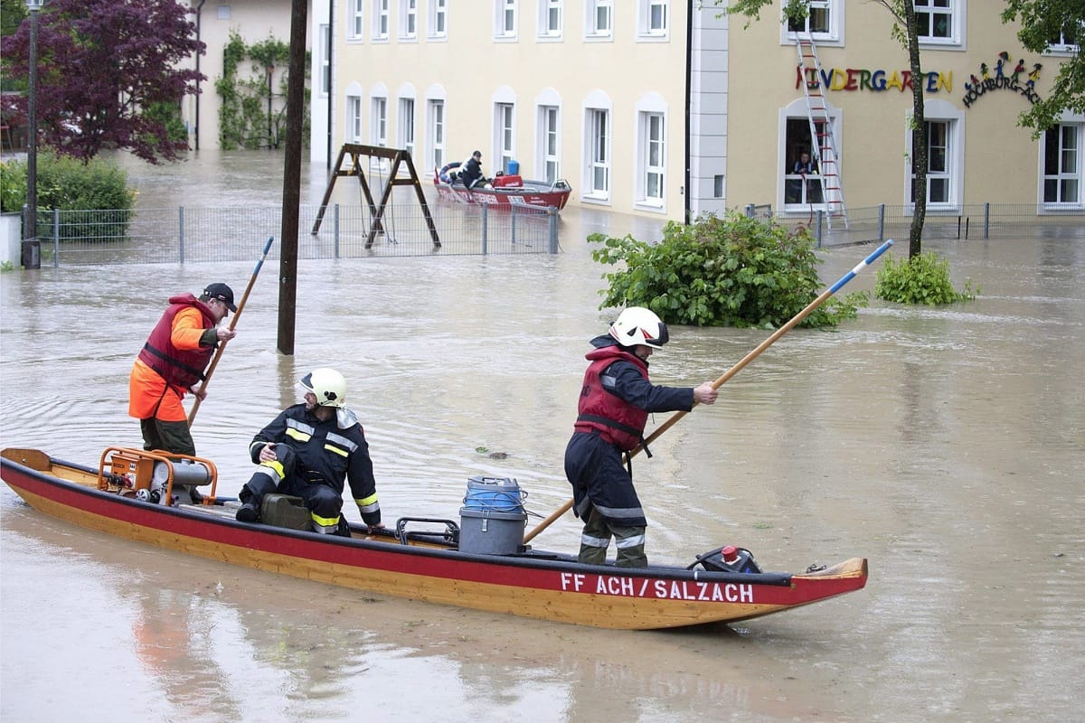 Komoly árvízi helyzetre készülnek a Dunán – percről percre