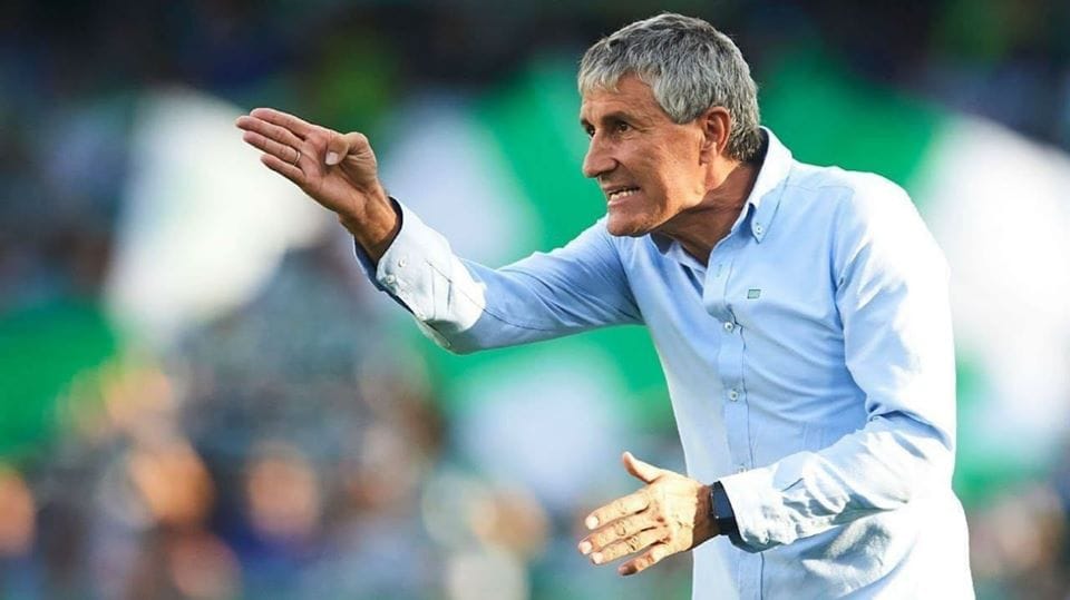 Bejelentették, hogy menesztik az FC Barcelona vezetőedzőjét