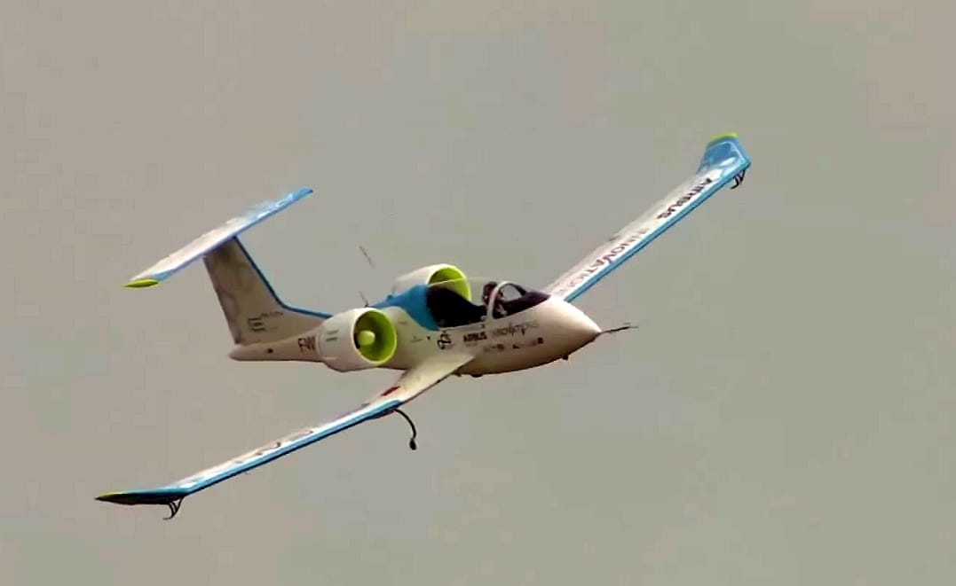 És akkor íme az Airbus elektromos repülője