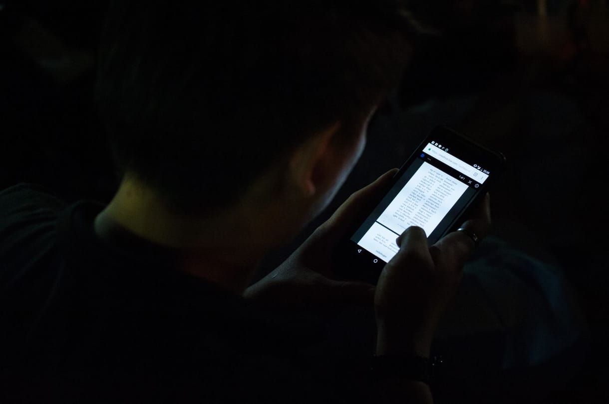 Felugrik a telefonján egy ablak, hogy telepítsen vírusirtót? Vigyázzon, nagyon sokba kerülhet