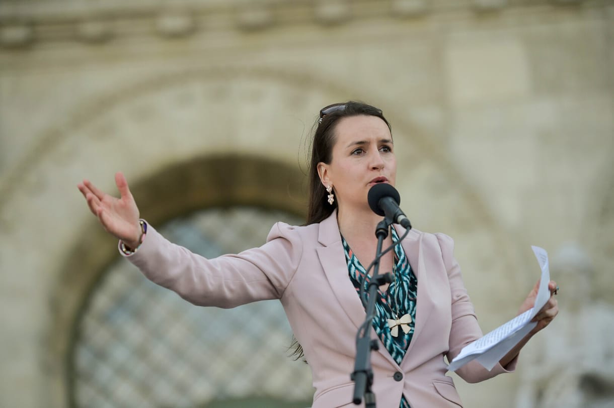 Lukácsi Katalin: Ha itthon lettem volna, már korábban kilépek a KDNP-ből