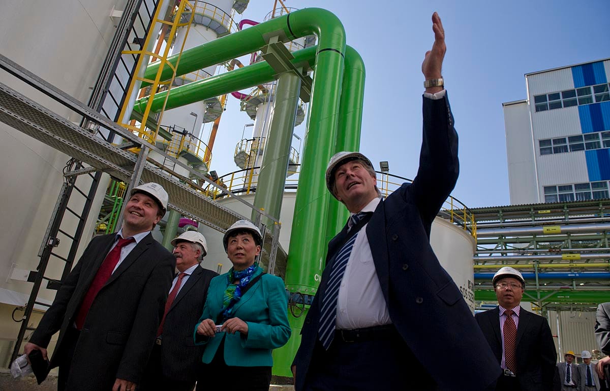 Fotók: felavatta új TDI üzemét a BorsodChem