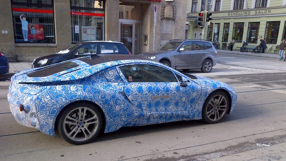 Már a müncheni utcákon az elektromos BMW