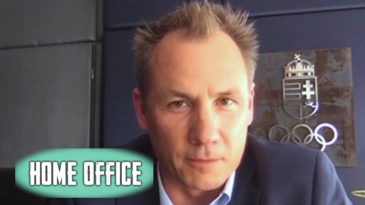 Kulcsár Krisztián a Home office-ban: 