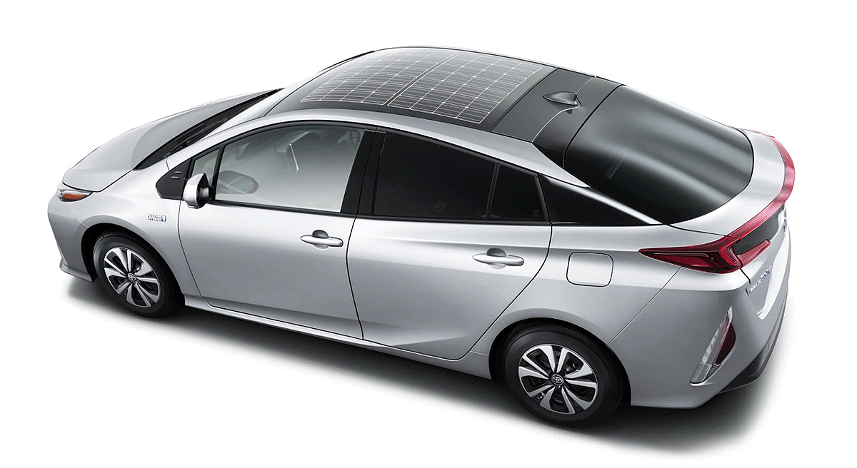 Álló helyzetben is képes lesz tölteni magát a következő Toyota Prius