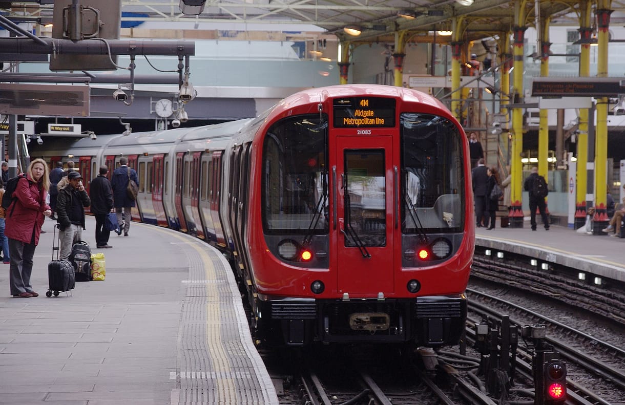 Fűteni készülnek a londoni metróval