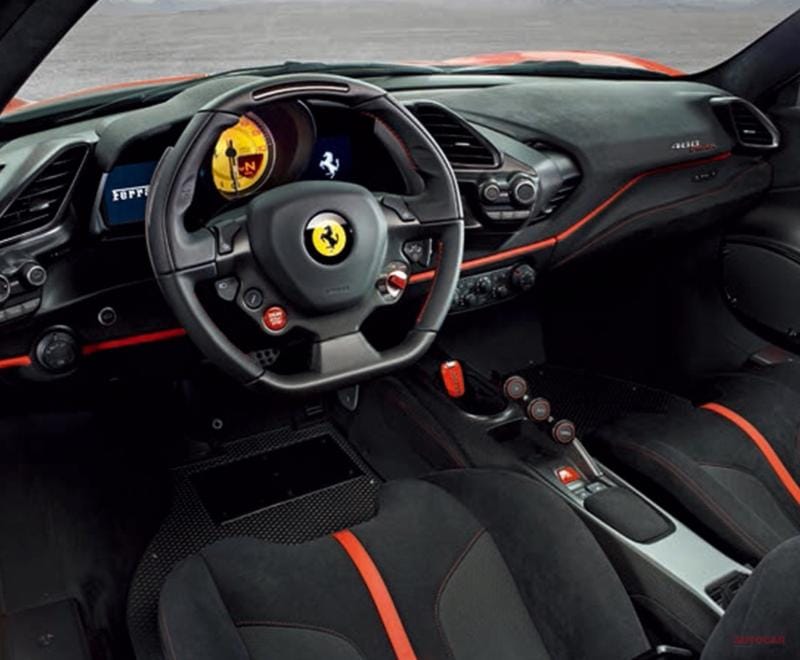 Szentségtörés: videón a hangtalanul, elektromosan suhanó titkos Ferrari