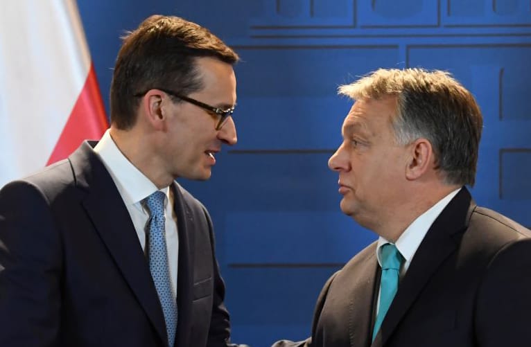 Orbán Viktornak mondott köszönetet a lengyel kormányfő az EU-csúcs után