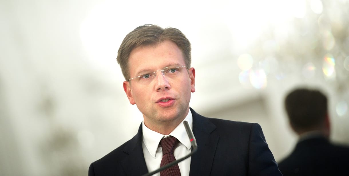 Evangélikus lelkészből lett államtitkár irányítja jövő héttől a Katonai Nemzetbiztonsági Szolgálatot
