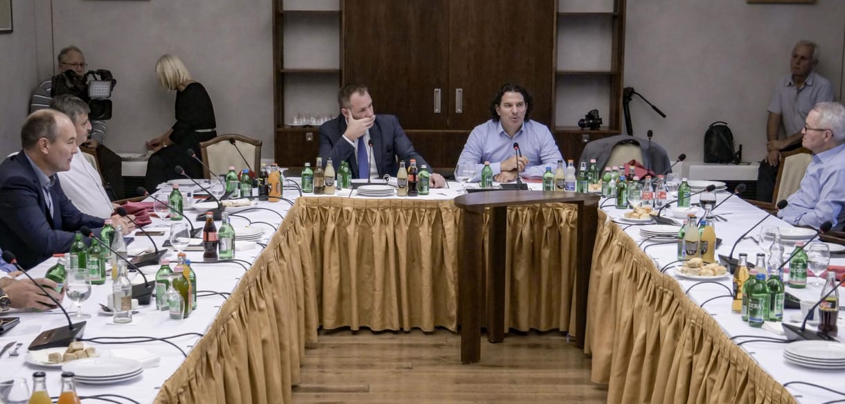 A MOB szerint nincs eléggé kidolgozva a javaslat, amivel elvennék Borkai életjáradékát