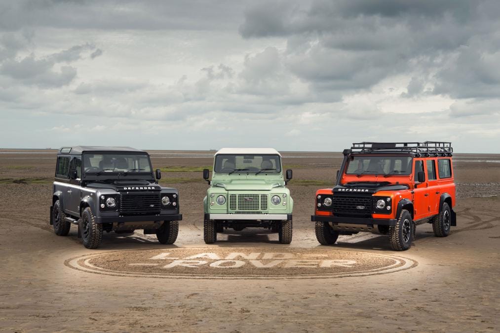 Szépen vonul nyugdíjba a Land Rover Defender