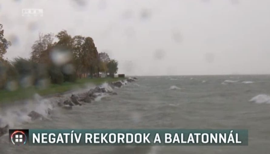 Vízbefulladás a Balatonnál: Tízéves negatív rekord dőlt meg idén
