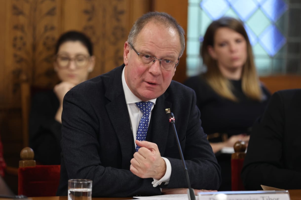 Navracsics Tibor: Gazdasági szakadék van az ország területei között
