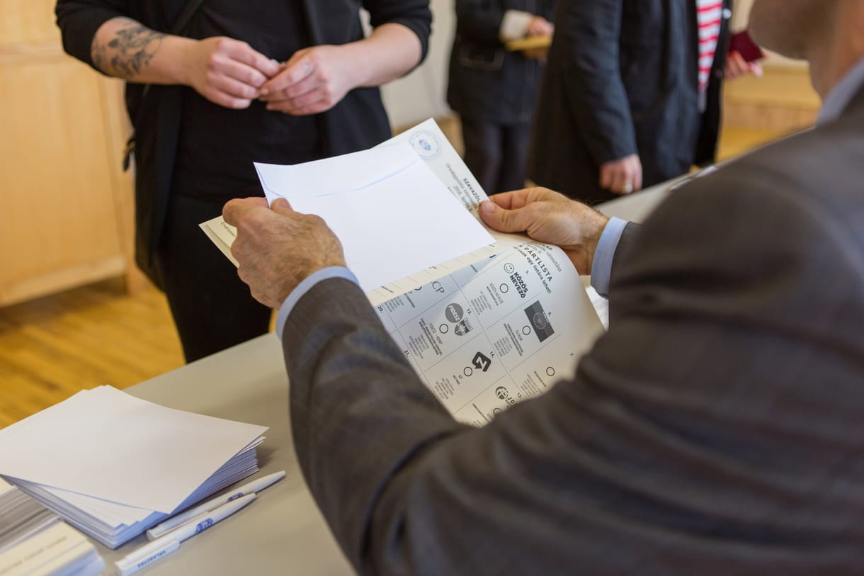 Meglehet a részvételi rekord: 17 óráig 63,21%-os a részvétel – percről percre