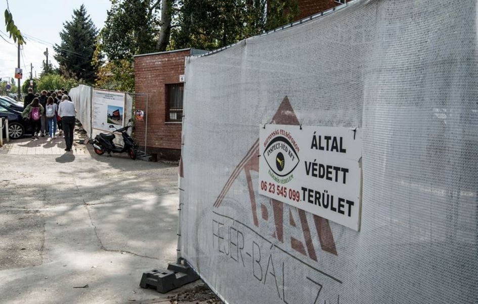 90 napon belül kell eltüntetnie a Mészáros-cégnek az illegálisan épített utat
