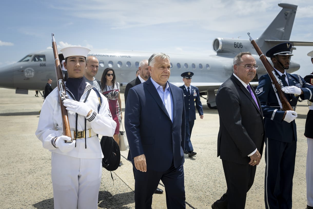 Orbán is aláírta a NATO-nyilatkozatot, amely szerint Ukrajna csatlakozása visszafordíthatatlan