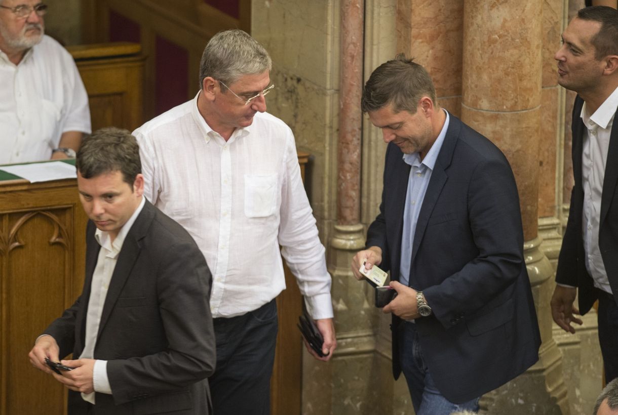 Gyurcsány nem felesel, de lenyomná az MSZP-t