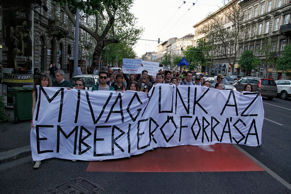 Újabb tüntetést szerveznek vasárnapra az oktatás átalakítása miatt