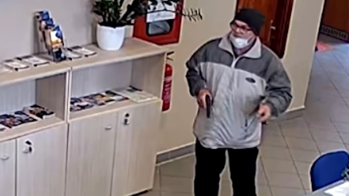 Elfogták a többszörös pécsi bankrablót: kiderült, hogy rendőr