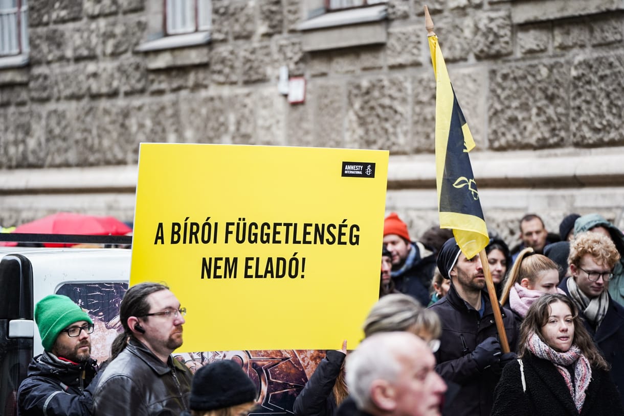 Nekiment az igazságügyi tárcának az Országos Bírói Tanács, felülvizsgálnák az aláírt kormányzati alkut