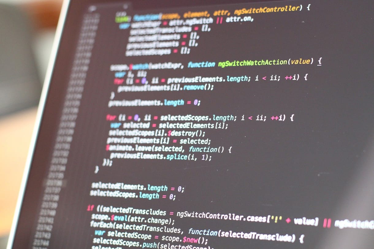 Siralmas a helyzet a magyar interneten: az összesen 40 ezer weboldal közül 100 darab AA minősítésű van