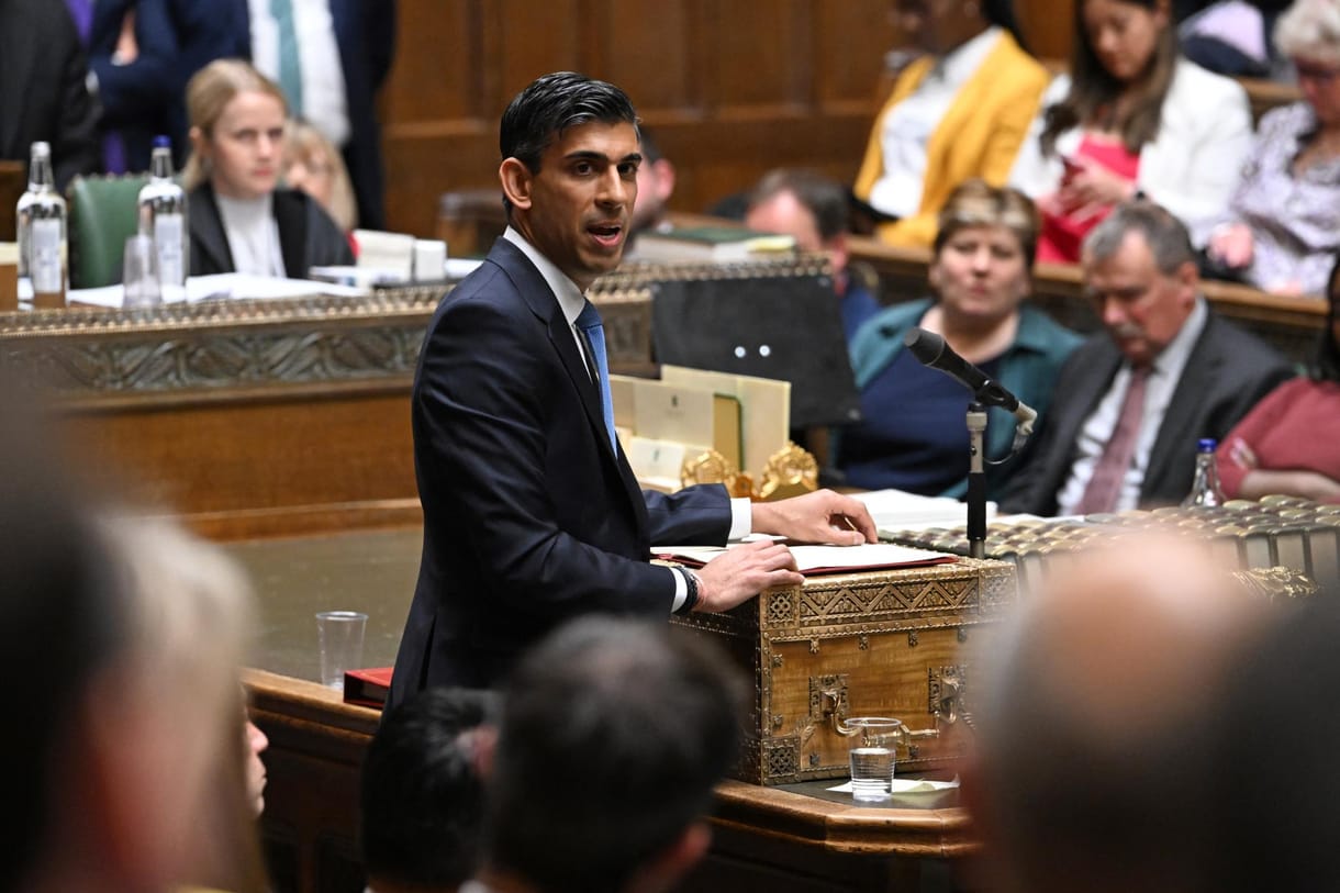 Sunak, Mordaunt vagy Truss – közülük kerülhet ki az új brit miniszterelnök