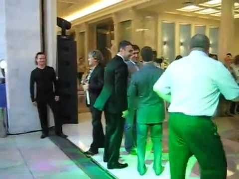 Kivágták a tévéműsorból a Medvegyev-paródiát