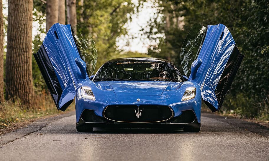 Már 700 lóerő felett jár a 100 millió forintos új Maserati