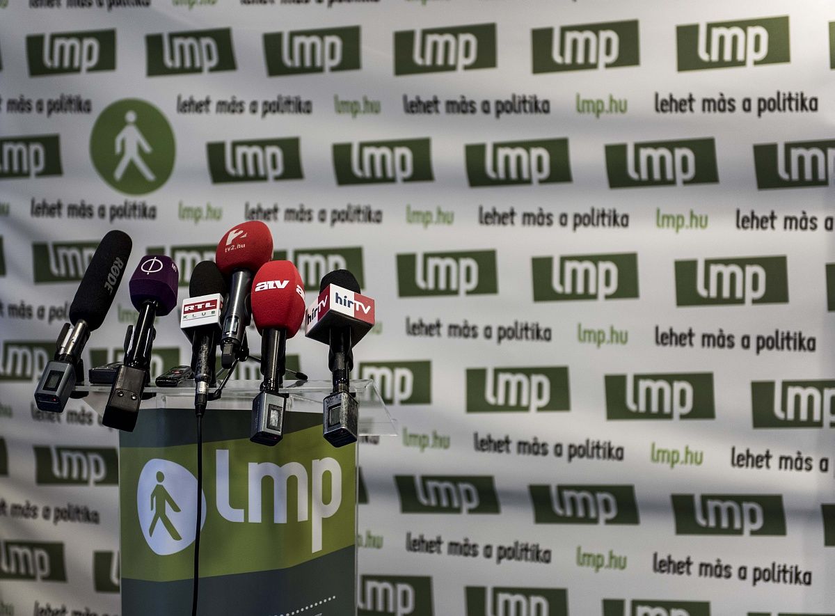 Korrupcióinfó: abszurd módon költöttek el 6 milliárdot