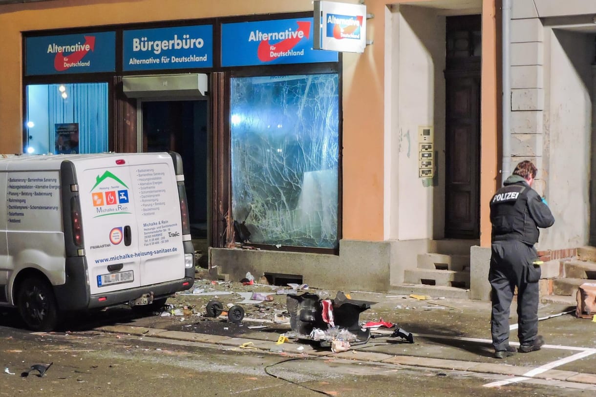 Úgy tűnik, megvan, kik robbantottak a német AfD egyik pártirodájánál