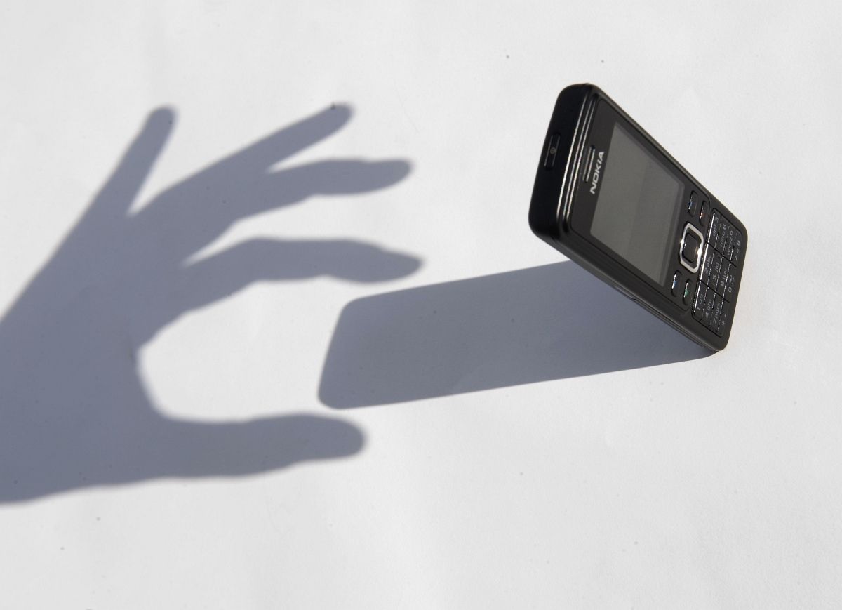 Könnyen lehallgathatók lesznek a mobilok? Három nagy hibát is találtak az 5G-ben