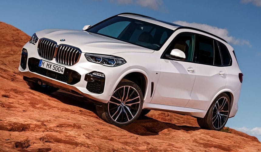 Az sem lehet véletlen, hogy ma bukkant fel az új BMW X5