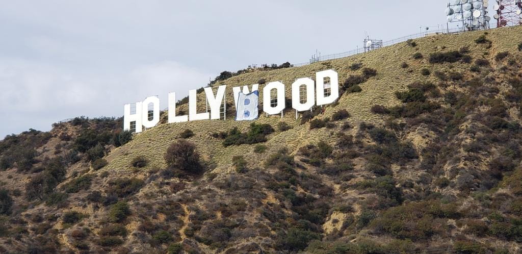 Hollymellet csináltak a Hollywood feliratból Los Angelesben