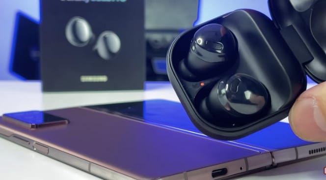 Még be sem jelentették, de már videón a Samsung új vezeték nélküli fülese