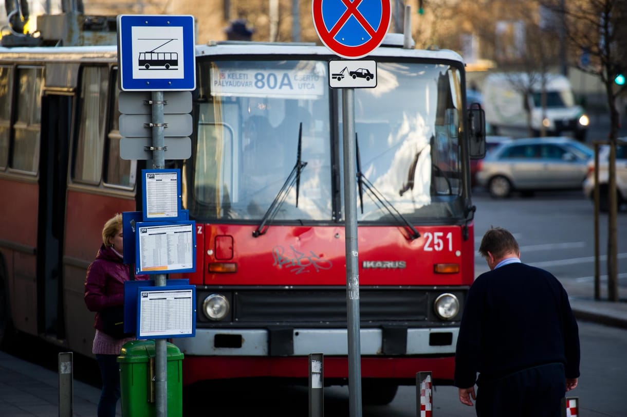 Régi, budapesti trolikat bérelne Szeged