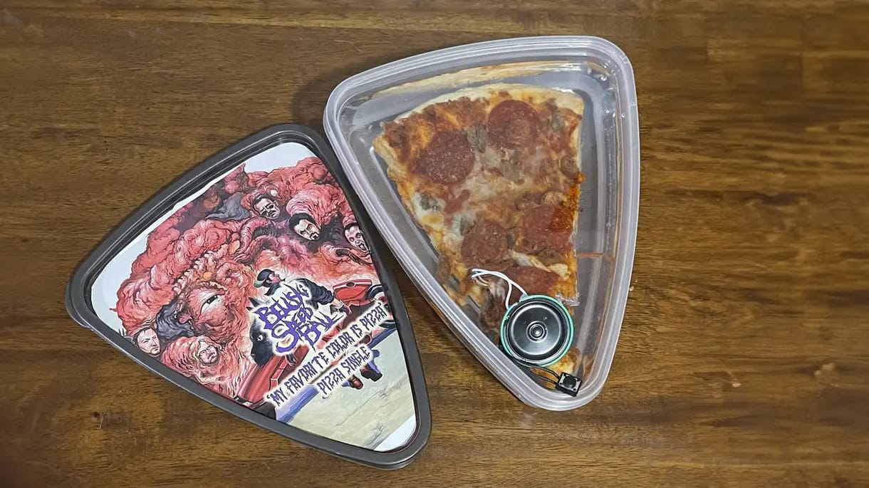 Ízlelgesse csak: pizzaszeleten adott ki egy dalt egy amerikai zenekar