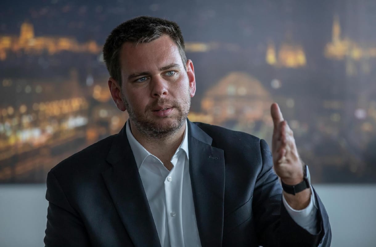 Vitézy Dávid: 10-ből 6 busz jött csak hétfőn Budakeszin, így nem lehet meggyőzni az autósokat