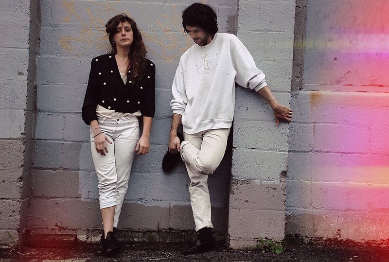 Zene éjszakára: Beach House - Take Care (videó)