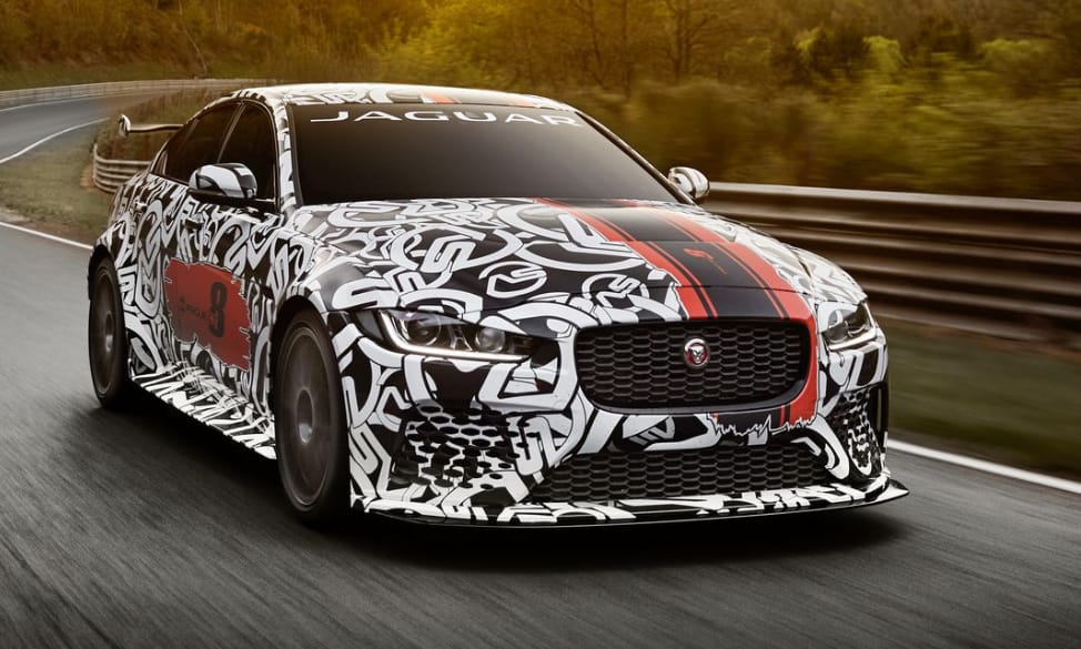A Jaguar, amely sport-BMW-ket és Merciket eszik reggelire