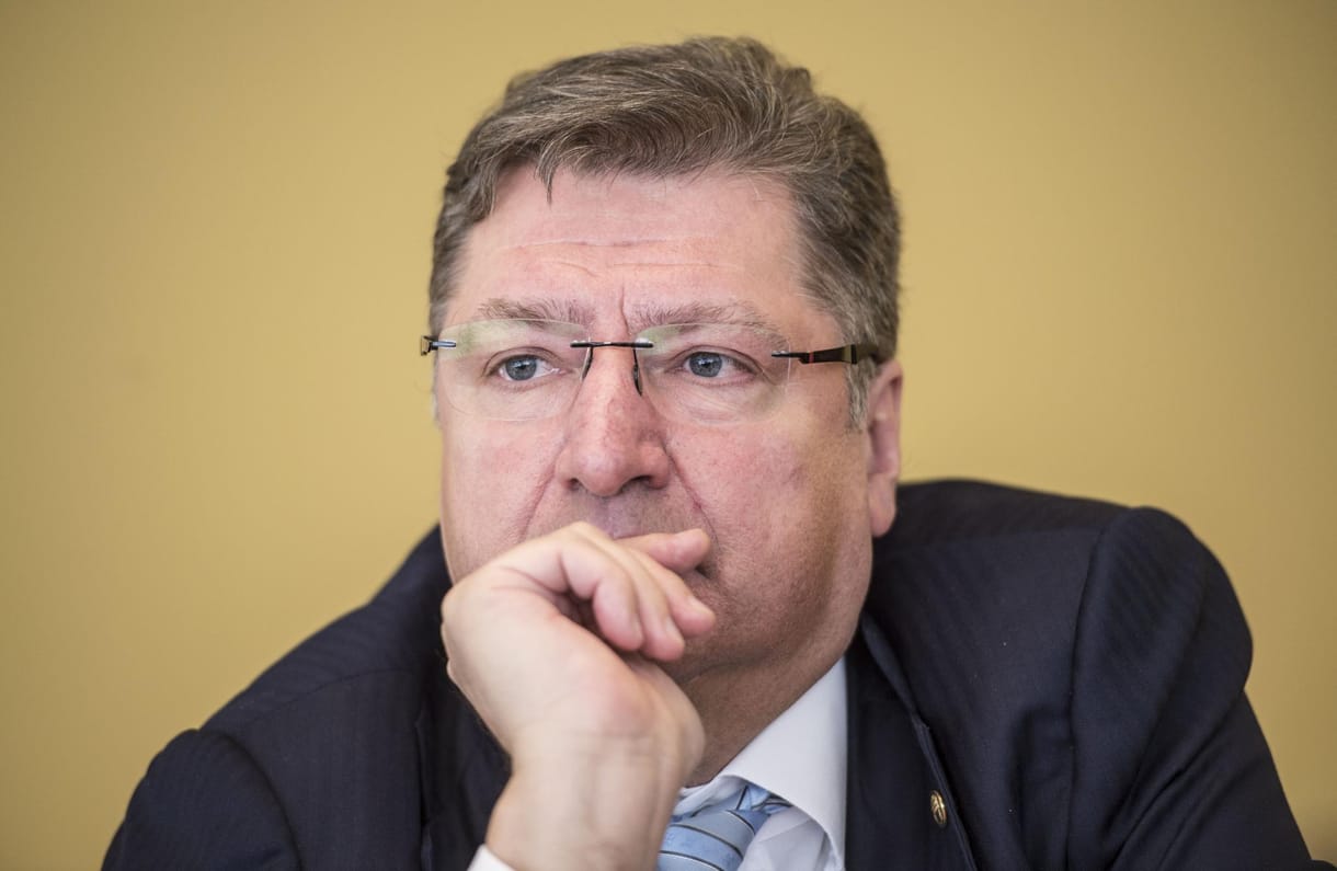 Parragh: A tanároknak ott a szabad nyár, a tűzoltóknak meg az adrenalinlöket