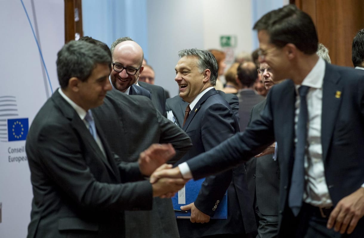 Orbán Viktor eközben Brüsszelben van