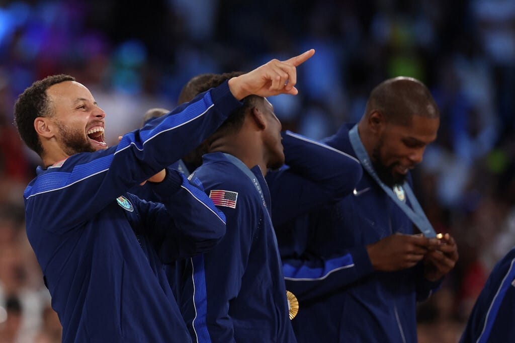 Hogyan lett Steph Curry az NBA legjobb dobójátékosa?