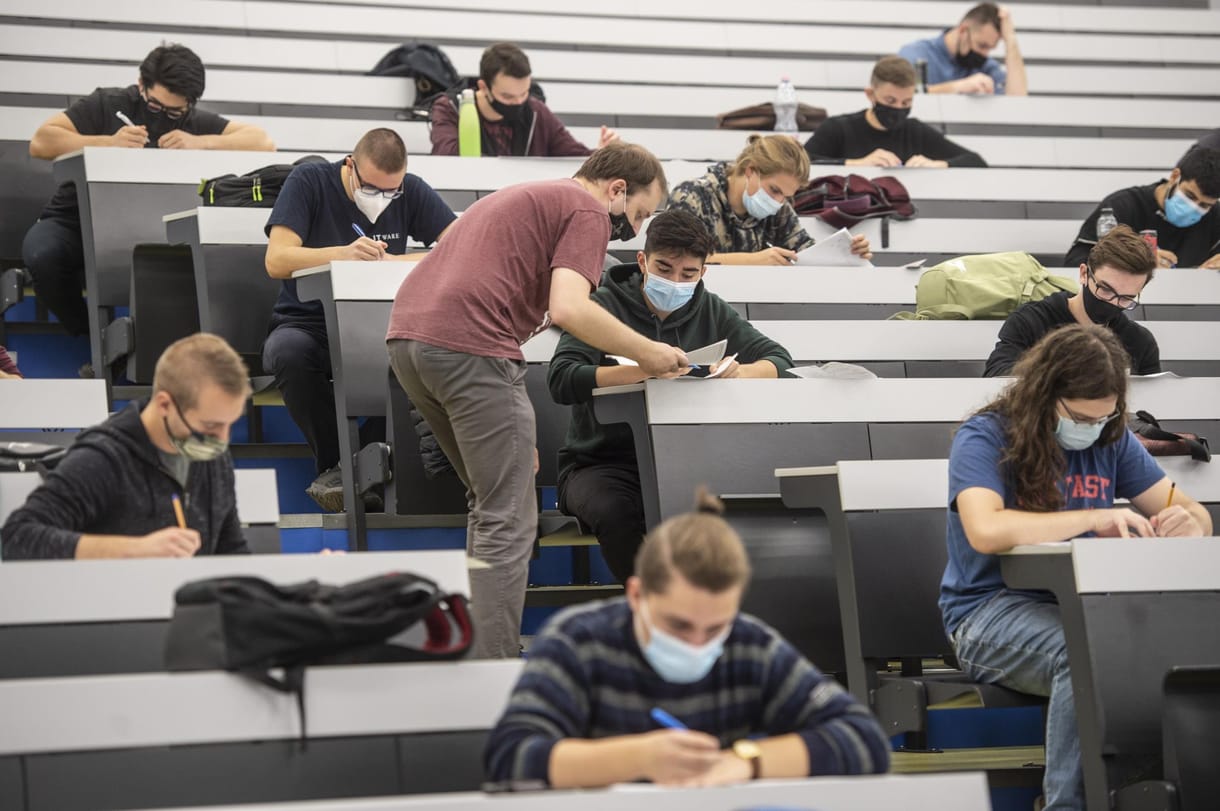 Diplomát szeretnének a magyar tizenévesek