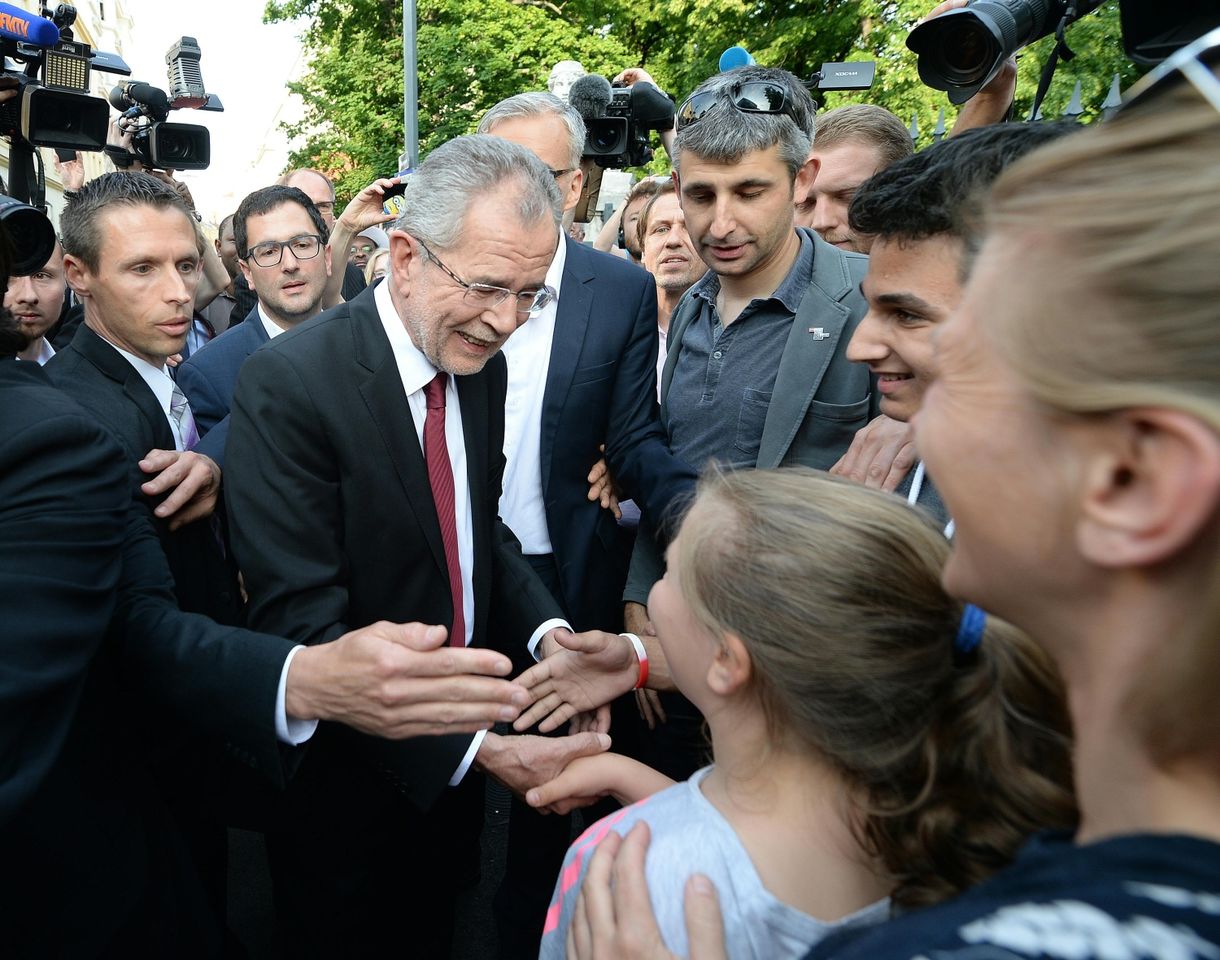 Már az első körben megnyerhette az ausztriai elnökválasztást Alexander Van der Bellen