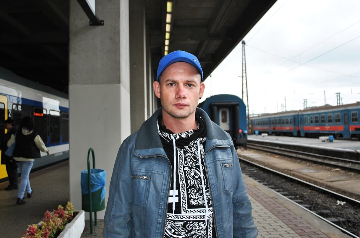 Itthon börtön jutott neki, a németeknél az álmát valósítja meg
