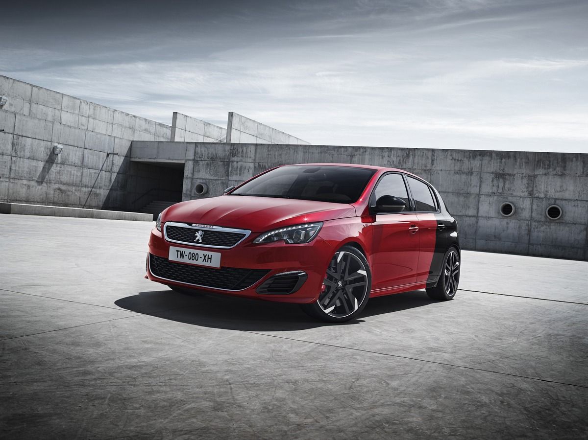 A Peugeot 308 GTi-vel bővült az izomkompaktok mezőnye