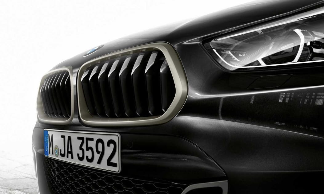 Apró méregzsák: 300+ lóerővel támad az új BMW X2 M35i