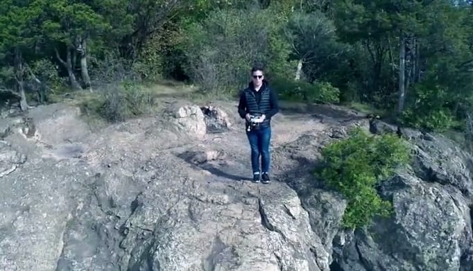 Videó: Ilyen, ha drónnal készít valaki szelfit