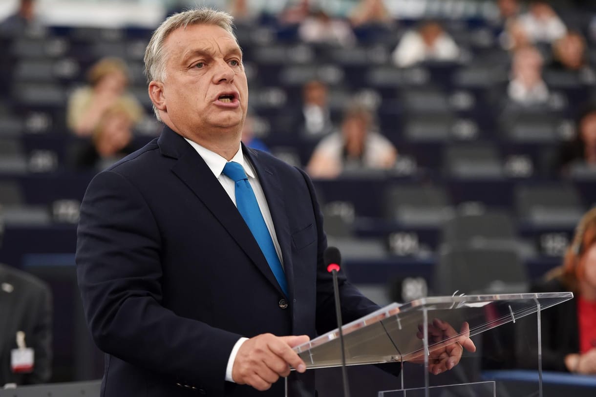 Orbán Viktor provokál és zsarol az EU-csúcs előtt