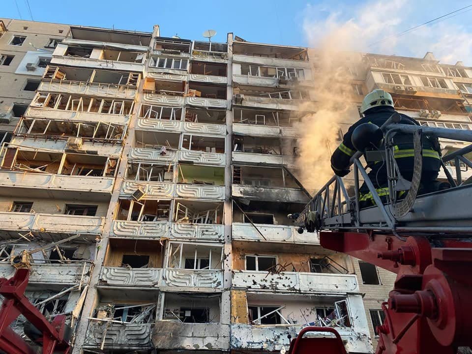 30 ezer civilt menekítettek ki az ostromlott városokból és a tárgyalások során is felmerült a kompromisszum lehetősége – az orosz-ukrán háború hírei percről percre